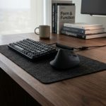 Ilustração sobre: Mouse Ergonômico: O Modelo Vertical Evita Tendinite?