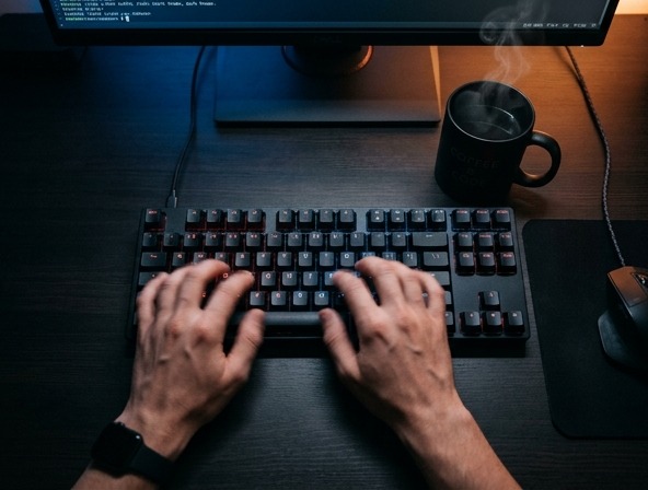Micro-foco: Domine Blocos de 15 Minutos e Esmague a Sobrecarga!